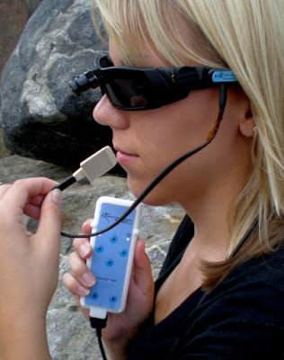 BrainPort V100 - Device helps blind people to recognize their surrounding better