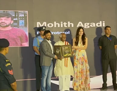 Mohith Agadi receives Economic Times ET Inspiring Leaders 2023 award from haryana state governor Bandaru Dattatreya